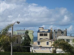 Beach nearby - Oceanview Motel - Huntington Beach (Huntington Beach)