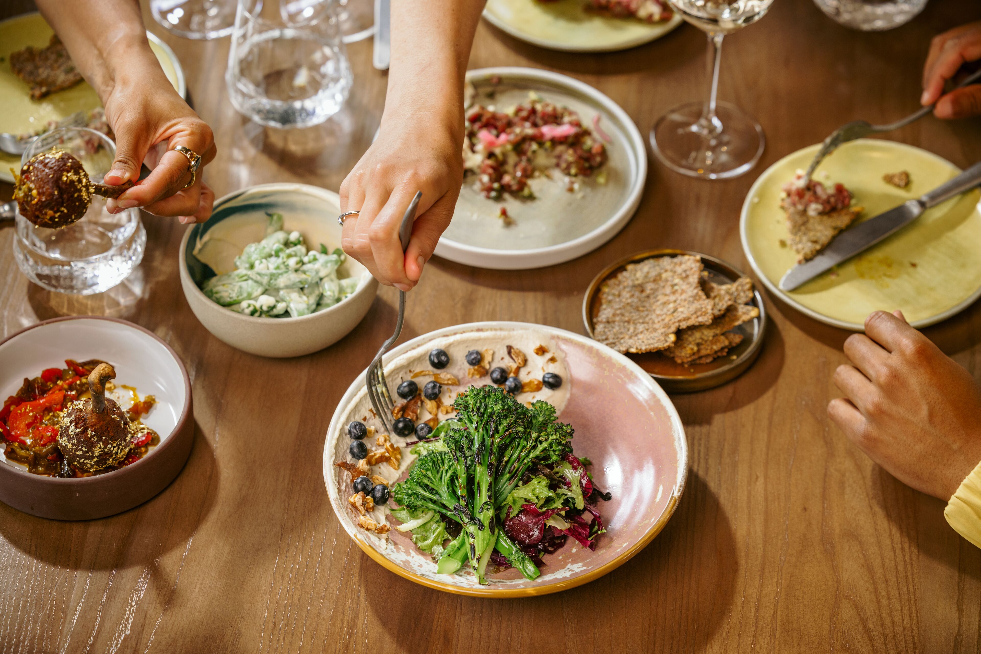 lunch, dinner, brunch served; american cuisine