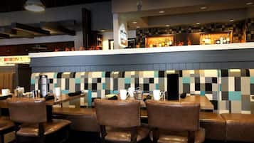 Daily cooked-to-order breakfast for a fee