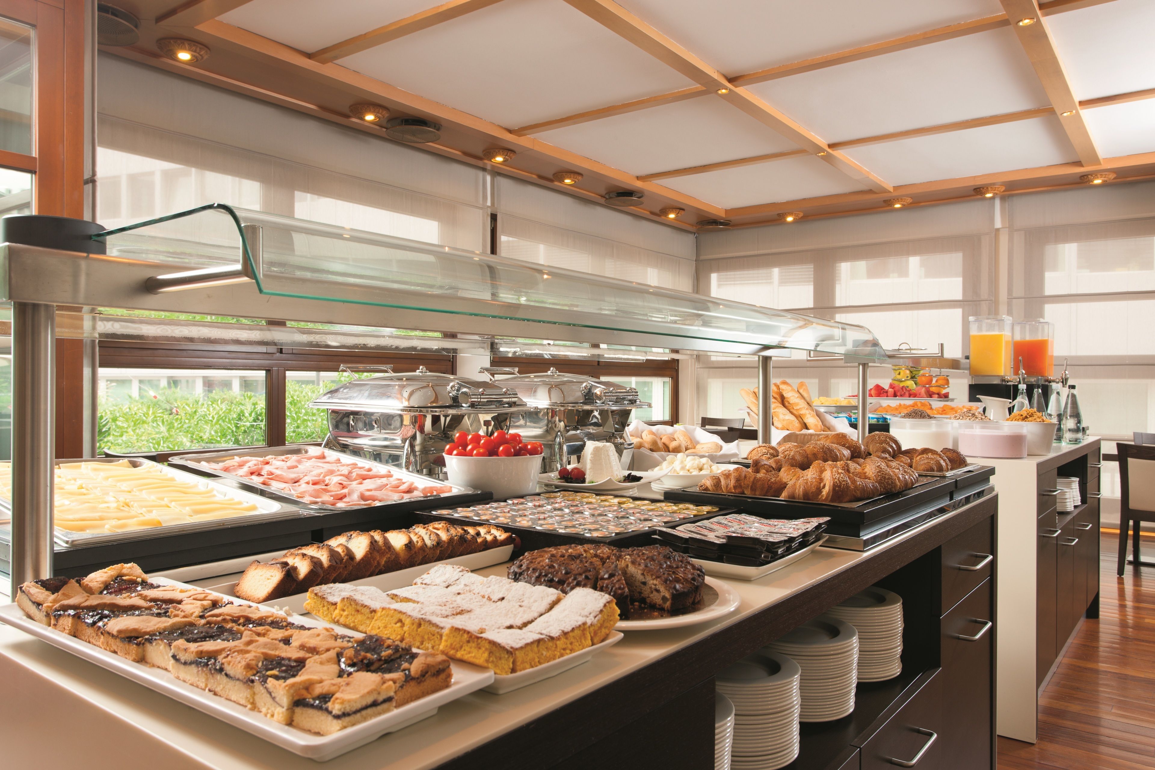 Desayuno buffet incluido todos los días