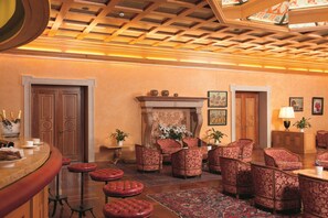 Bar (on property) - Grand Hotel Trento (Trento)