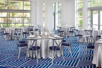 Meeting space at Cadillac Hotel & Beach Club, Autograph Collection