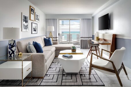 Cadillac Hotel Beach Club, Autograph Collection - Image 33