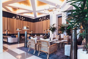 Lobby - Cadillac Hotel & Beach Club, Autograph Collection (Miami Beach)