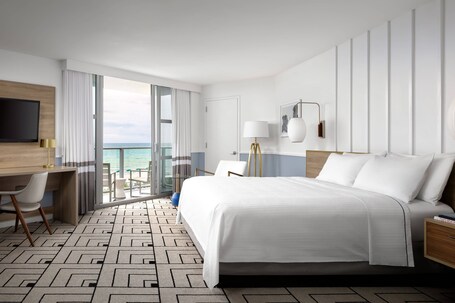 Cadillac Hotel Beach Club, Autograph Collection - Image 40