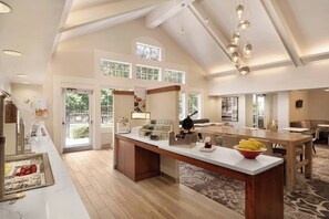 Free daily continental breakfast  - Residence Inn Atlanta Duluth/Gwinnett Place (Duluth)