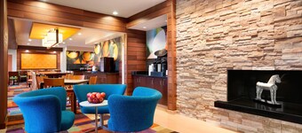 Fairfield Inn & Suites Lansing West