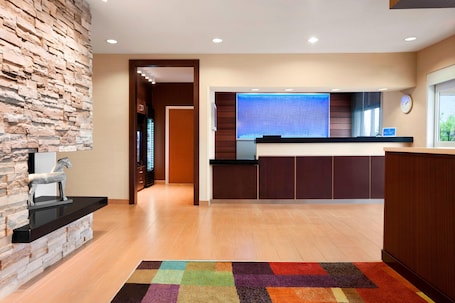 Reception. Fairfield Inn & Suites Lansing West
