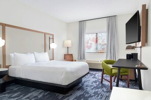 Room, 1 Queen Bed | Premium bedding, down comforters, pillowtop beds, desk