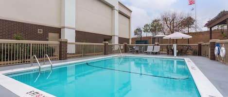 Außenpool (je nach Saison geöffnet)