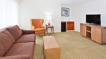 Suite, 1 King Bed, Non Smoking | In-room safe, desk, blackout curtains, iron/ironing board