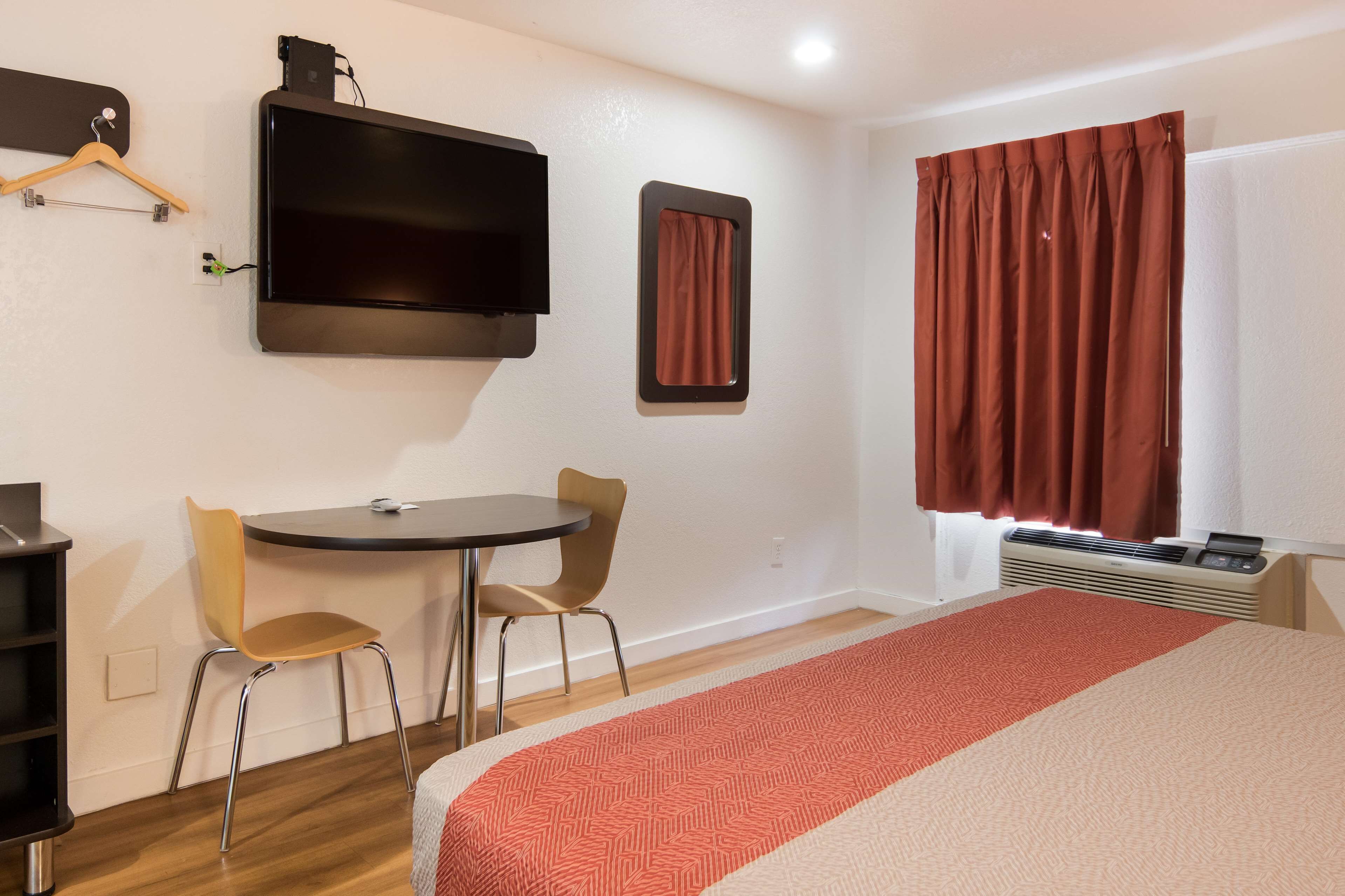 Foto - Motel 6-Fort Worth, TX - Seminary