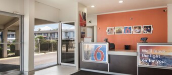 Motel 6 Fort Worth, TX - Seminary