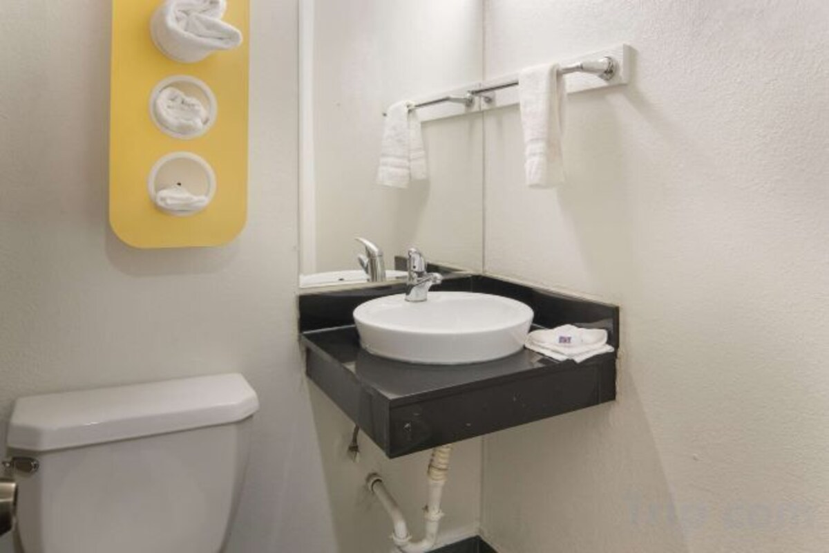King Room with Hot Tub-Non-Smoking