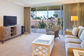 Premium Room, 1 Bedroom, Ocean View | Premium bedding, in-room safe, individually decorated