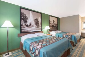 Room, 2 Queen Beds, Non Smoking | Soundproofing, free WiFi, bed sheets, alarm clocks - Super 8 by Wyndham Greencastle (Greencastle)