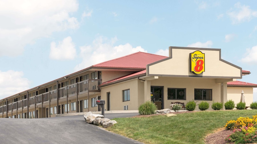 Super 8 by Wyndham Greencastle