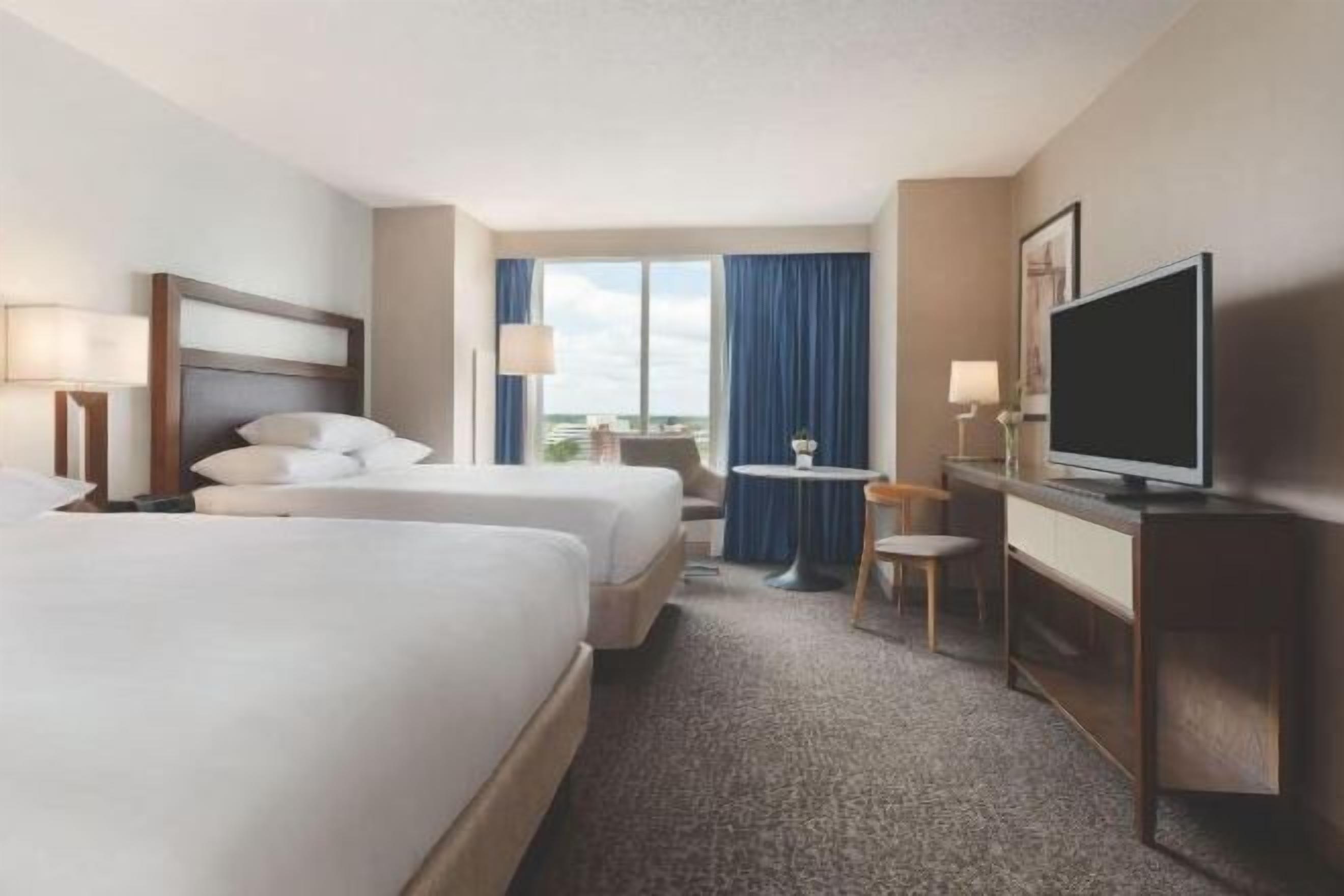 高級寢具、羽絨被、房內夾萬、遮光窗簾/窗簾