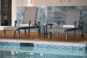Piscine intérieure