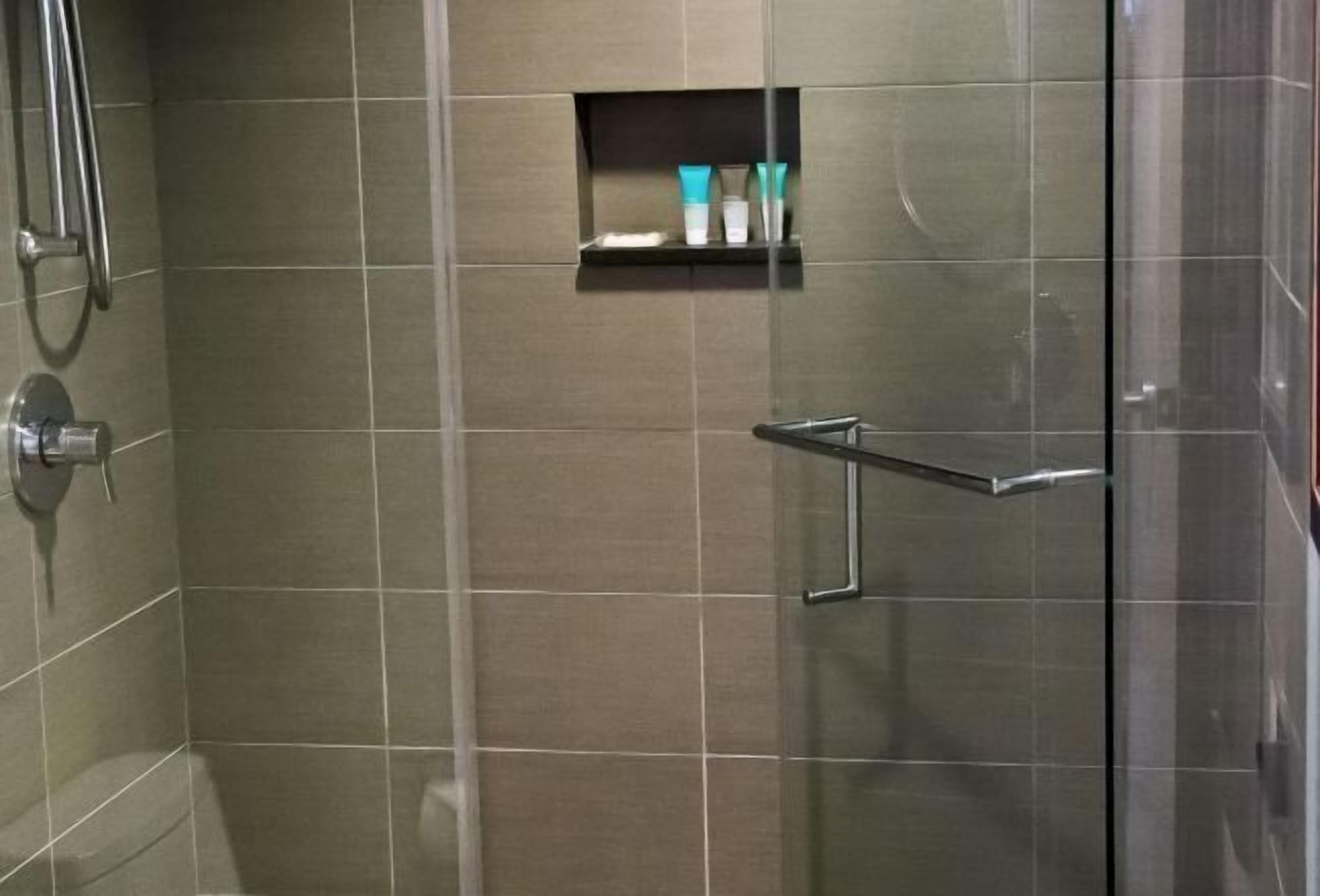 浴室 | 免費梳洗用品、風筒、提供毛巾、番梘