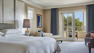 Presidential Suite | Premium bedding, down comforters, pillowtop beds, in-room safe