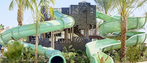 2 outdoor pools, cabanas (surcharge), pool umbrellas