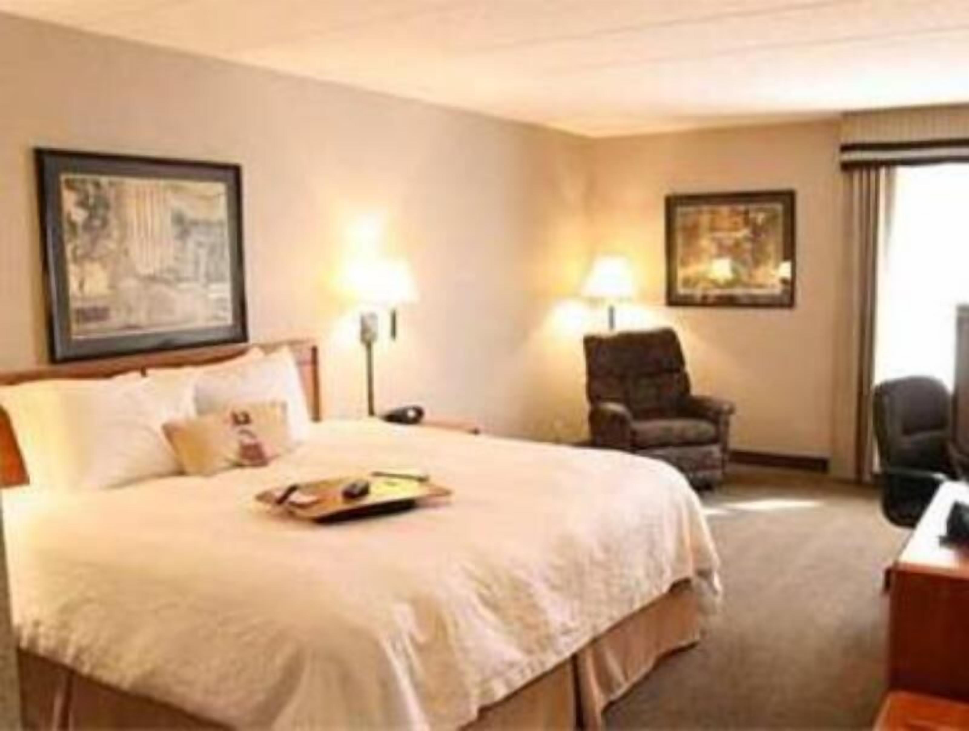 In-room safe, iron/ironing board, cots/infant beds, free WiFi