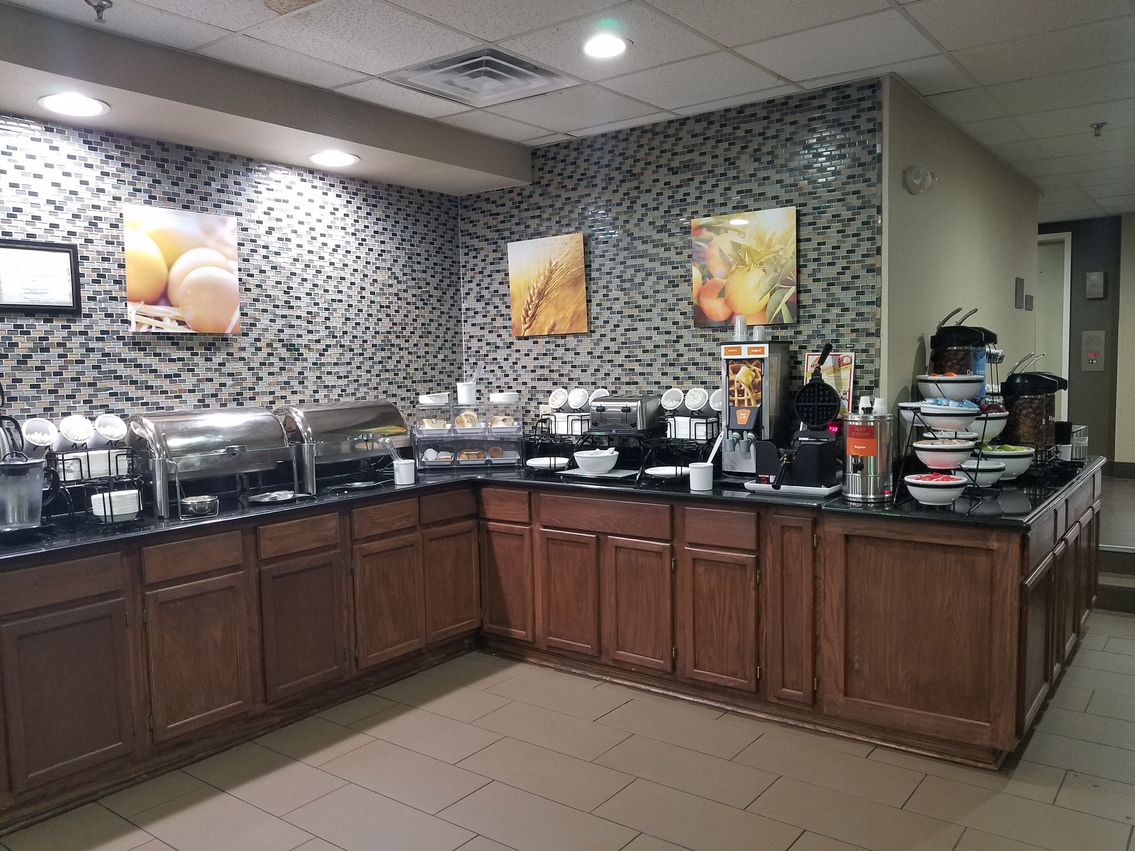 free daily on-the-go breakfast