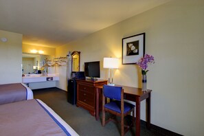 In-room safe, desk, iron/ironing board, free WiFi