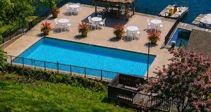 Inn at Grand Glaize
