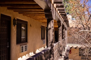 Executive Suite, Multiple Beds (Executive Suite) | Terrace/patio