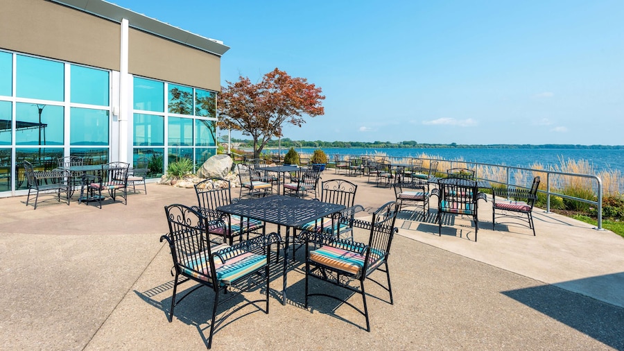 41 Lakefront Hotel, Trademark Collection By Wyndham