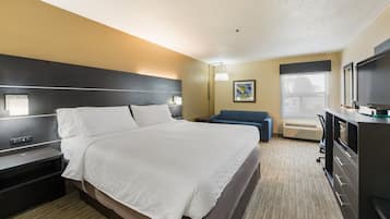 In-room safe, desk, iron/ironing board, free WiFi