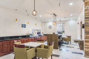 Petit déjeuner à emporter compris tous les jours