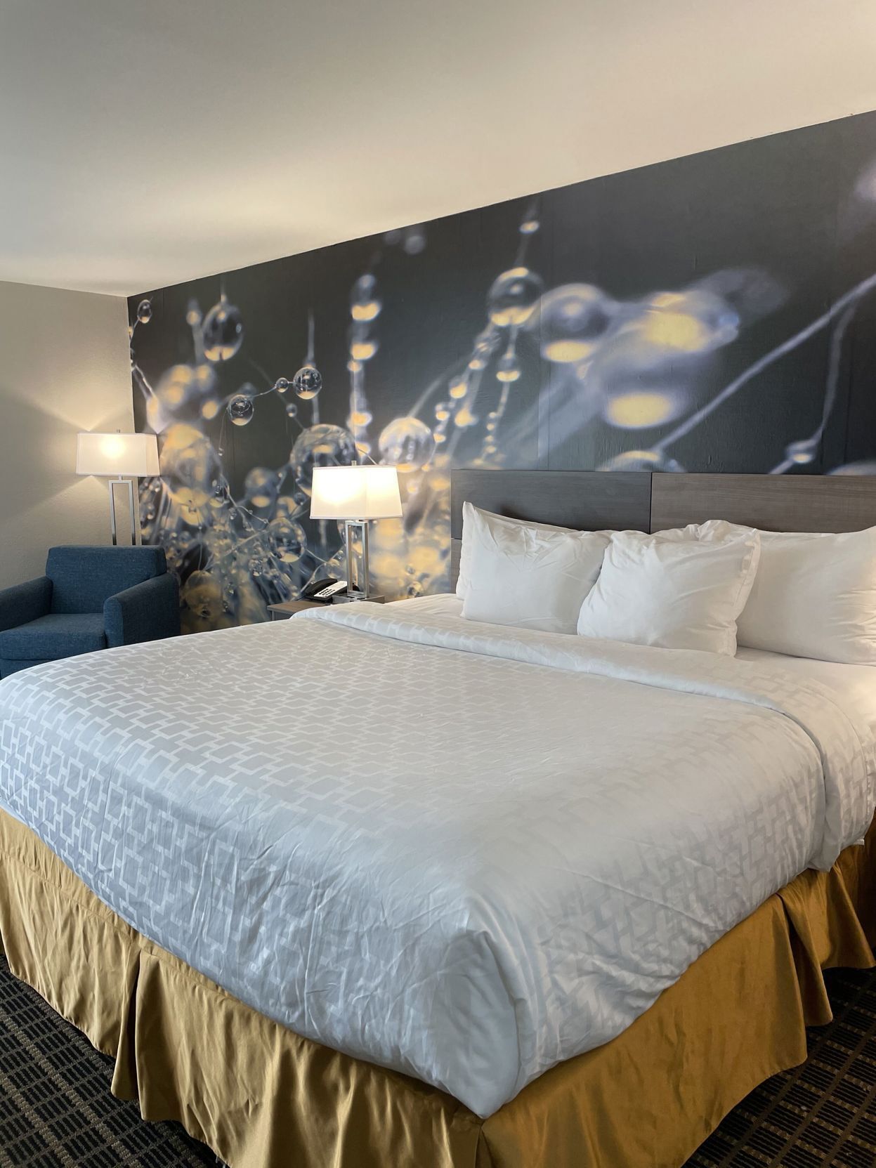 1 habitación, ropa de cama de alta calidad y escritorio 