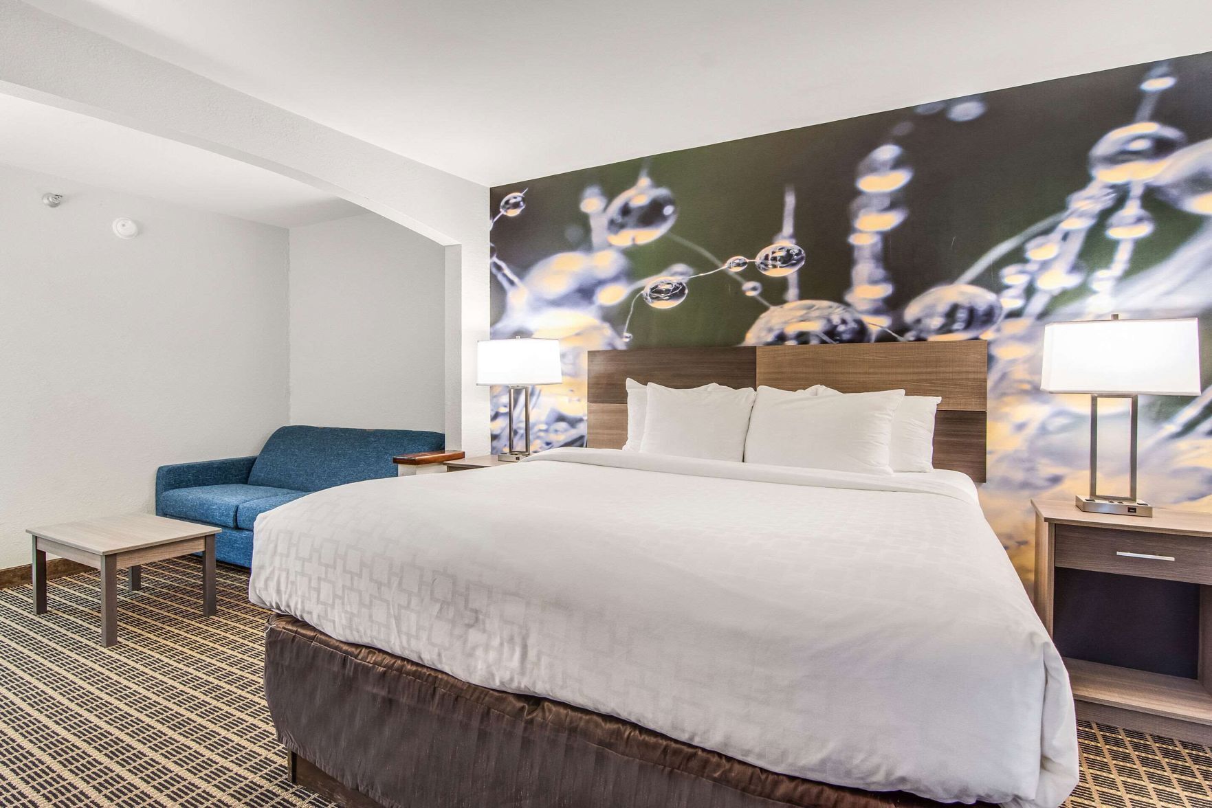 1 habitación, ropa de cama de alta calidad y escritorio 