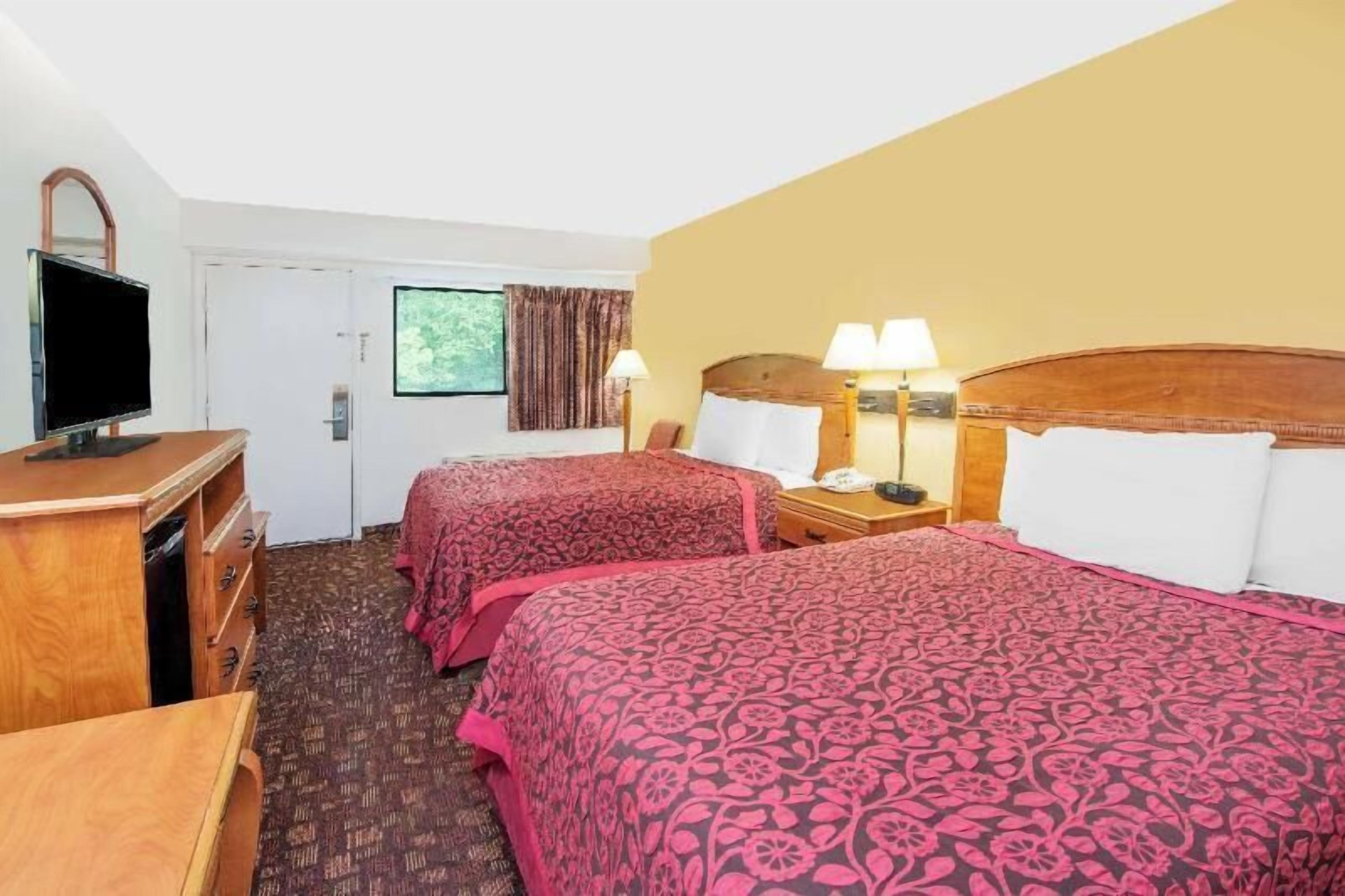 Desk, rollaway beds, free WiFi, bed sheets