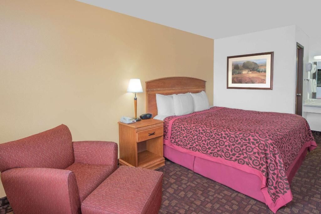 Desk, rollaway beds, free WiFi, bed sheets