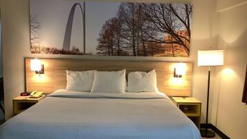 Studio Suite, 1 King Bed, Non Smoking | Desk, rollaway beds, free WiFi, bed sheets