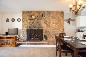 Condo, 2 Bedrooms | Living area | 36-inch TV with cable channels, fireplace, DVD player