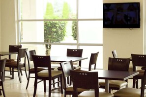 Free daily full breakfast