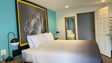 Masa, güneşlik/perde, ütü/ütü masası, ücretsiz kablosuz İnternet