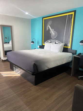 Desk, blackout curtains, iron/ironing board, free WiFi