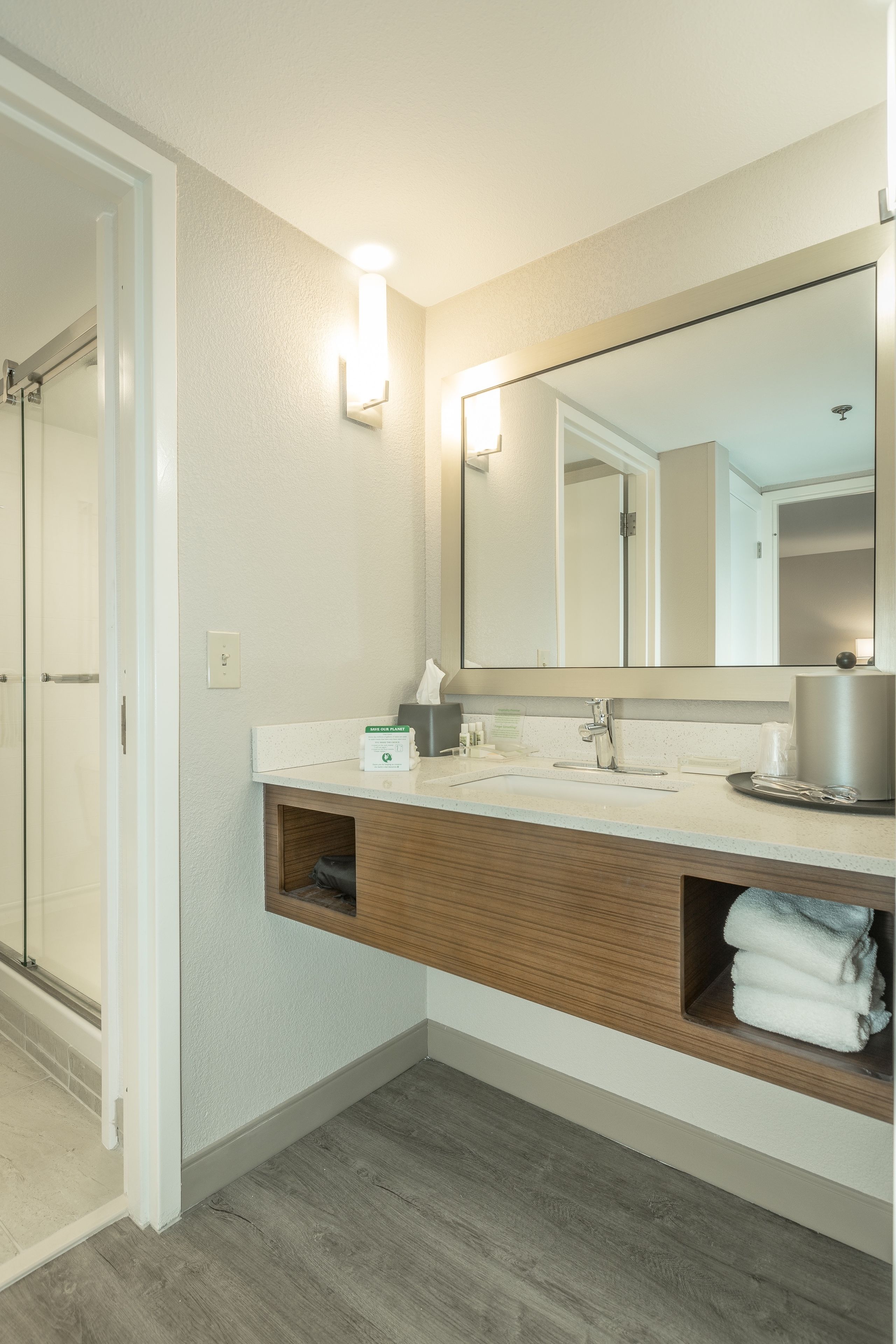 suite, multiple beds | bathroom | free toiletries, hair dryer, towels, soap