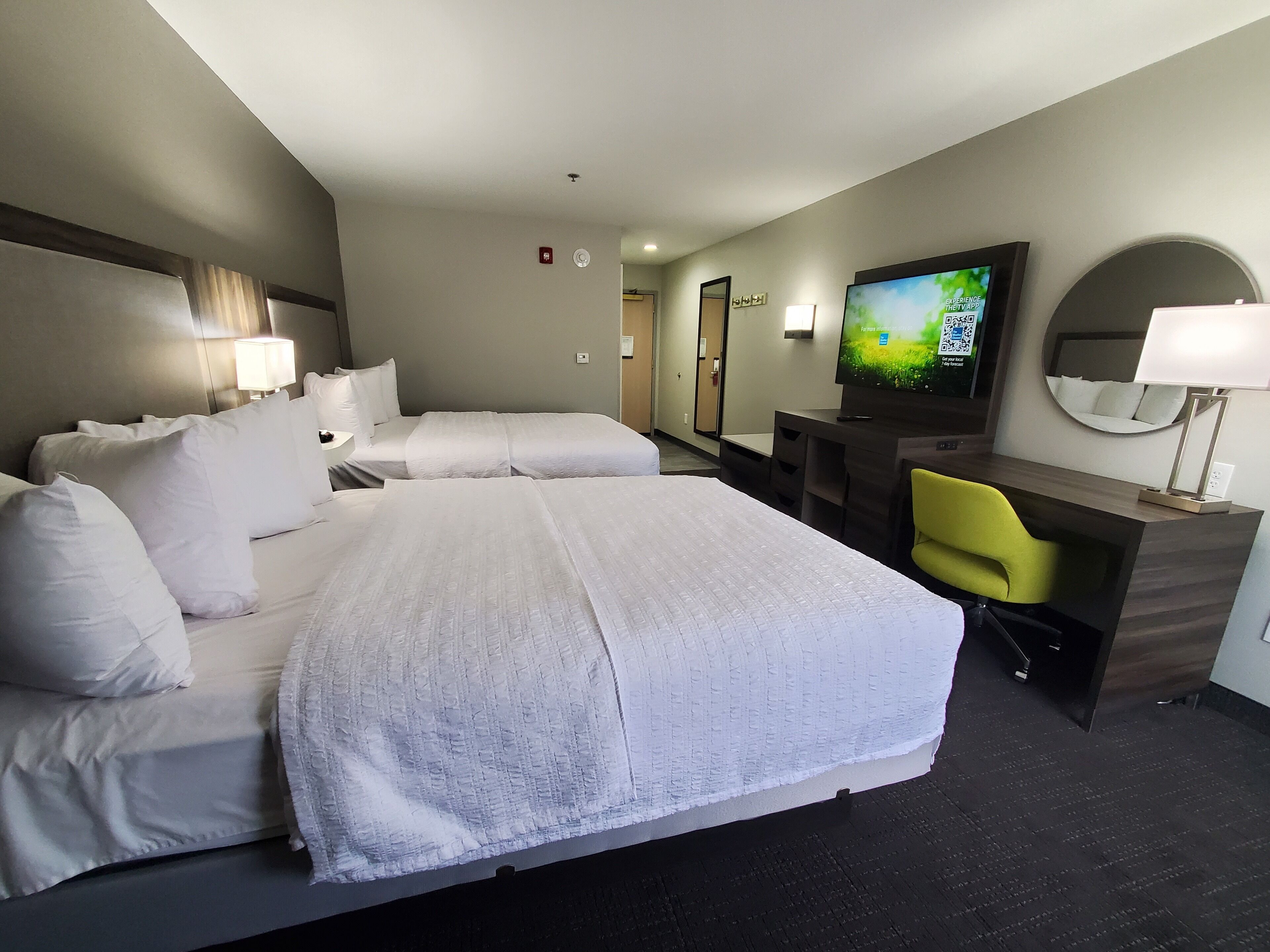 two queen beds non smoking | living area | 55-inch lcd tv with cable channels, tv, pay films