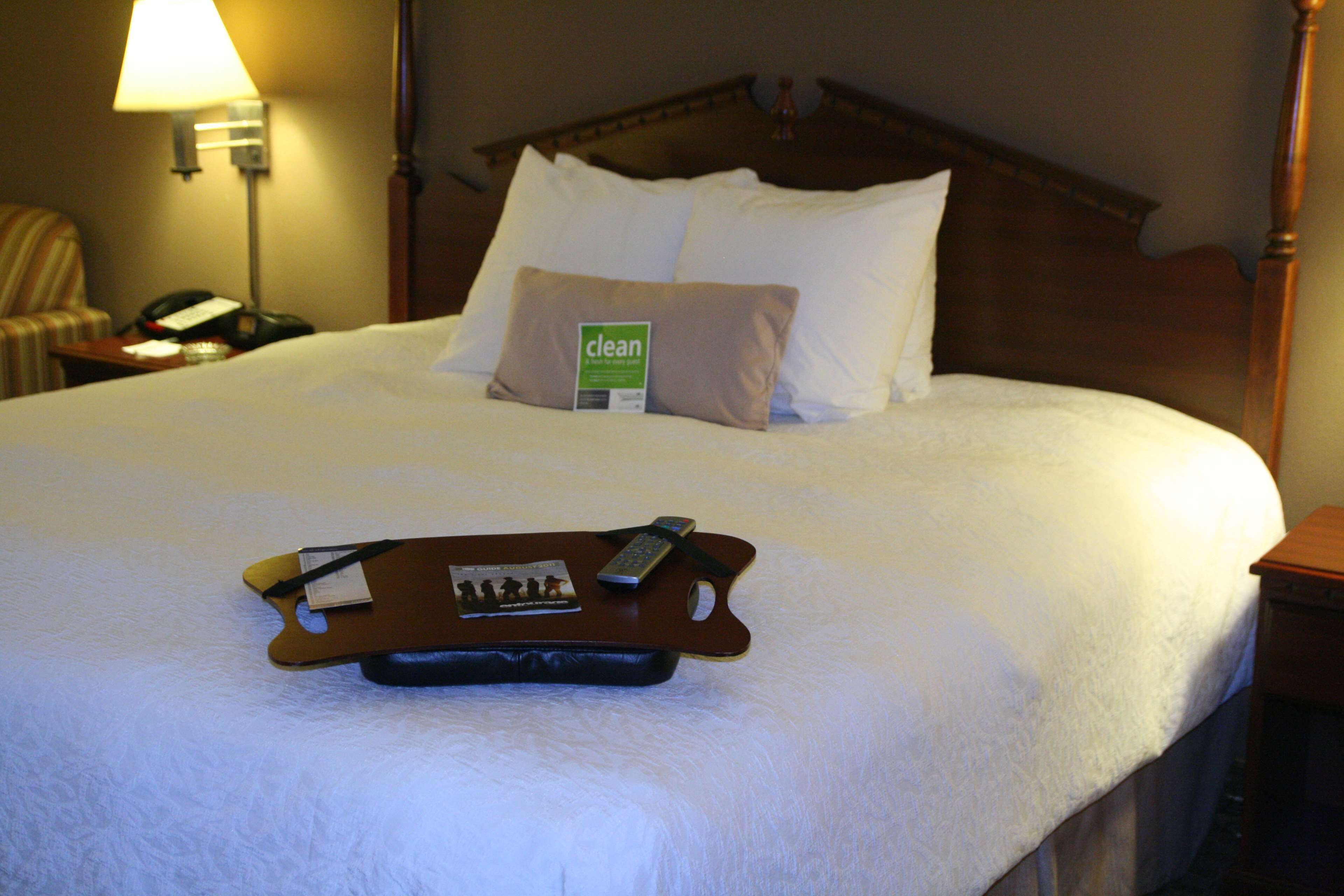 king study, non smoking | premium bedding, in-room safe, iron/ironing board, free cots/infant beds