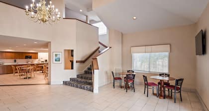 Charlevoix Inn & Suites SureStay Collection by Best Western