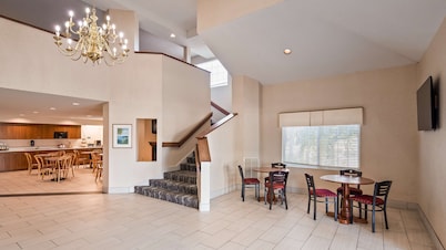 Charlevoix Inn & Suites SureStay Collection by Best Western