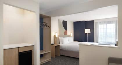 Spark by Hilton El Paso University