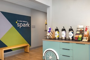 Interior entrance - Spark by Hilton El Paso University (El Paso)